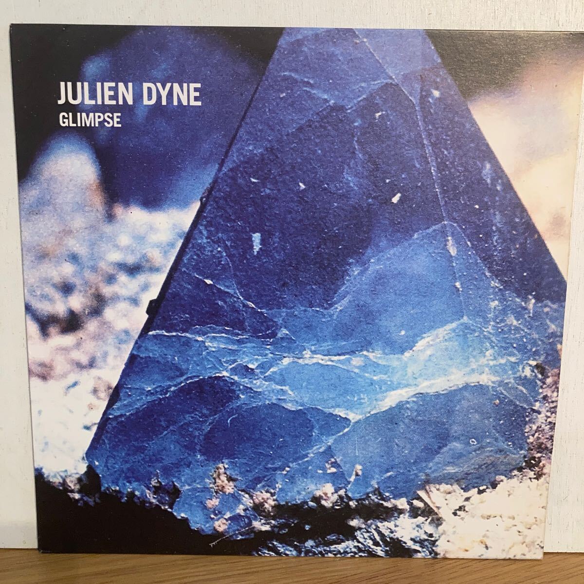 Julien Dyne - Glimpse拍卖