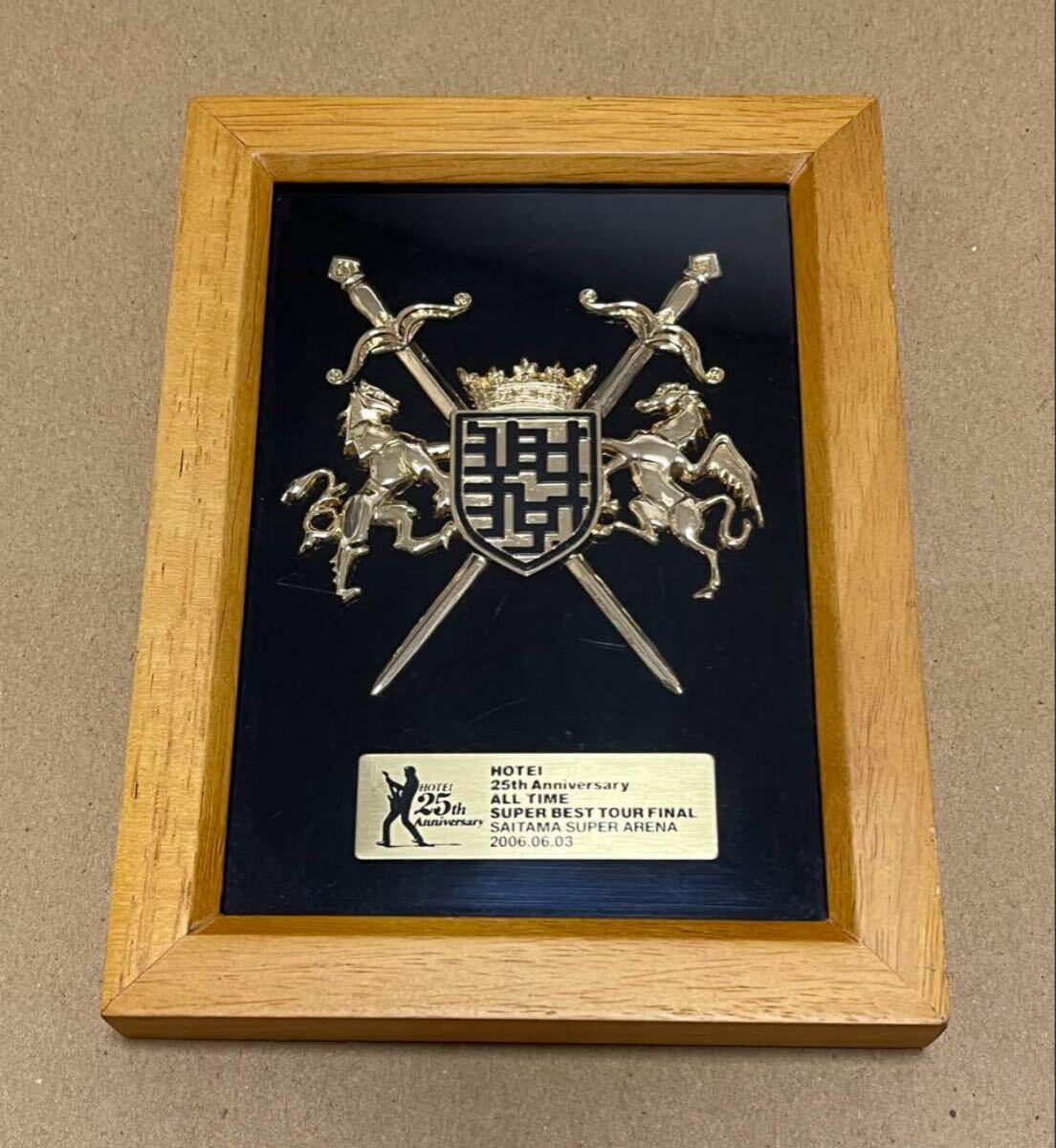布袋寅泰 25th エンブレム ロゴ 紋章のオブジェ FINAL メモリアル拍卖
