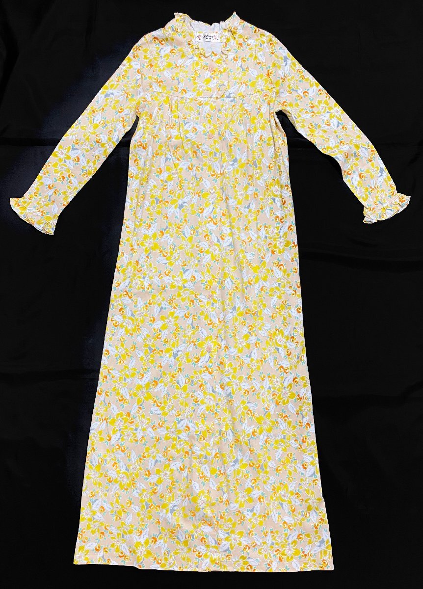 新品 未使用 Wacoal ワコール 長袖 ルームウェア パジャマ ネグリジェ ワンピース 花柄 イエロー フリル Mサイズ拍卖