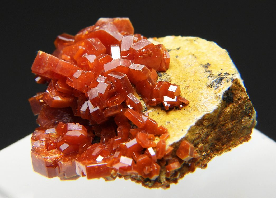 ☆☆ バナジン鉛鉱 バナジナイト <モロッコ> 61 ☆☆拍卖