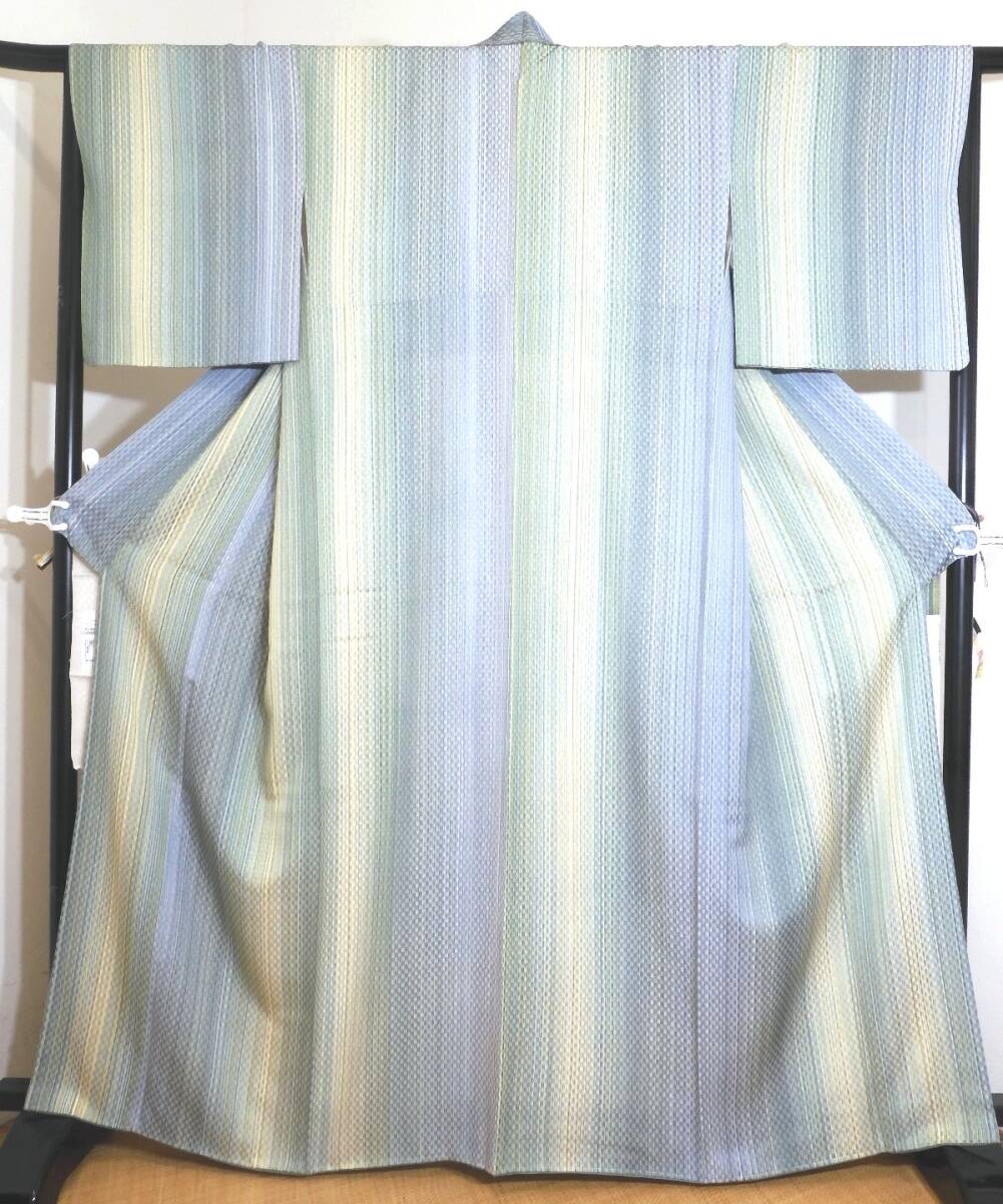 <銀の斧>正絹・伝統的工芸品手染屋吉兵衛・染め市松小紋袷着物・現代サイズ・爽やかグリーン系・しつけ付き・証紙付き拍卖