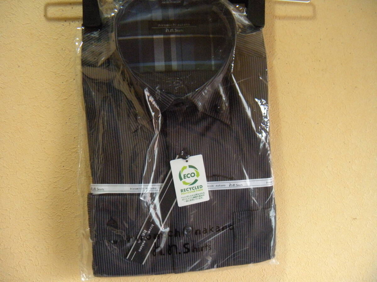 新品 hiromichi nakano ヒロミチナカノ メンズ 39-80 シャツ 長袖 ボタンダウン 形態安定 黒っぽい濃青ストライプ系 タ3020拍卖