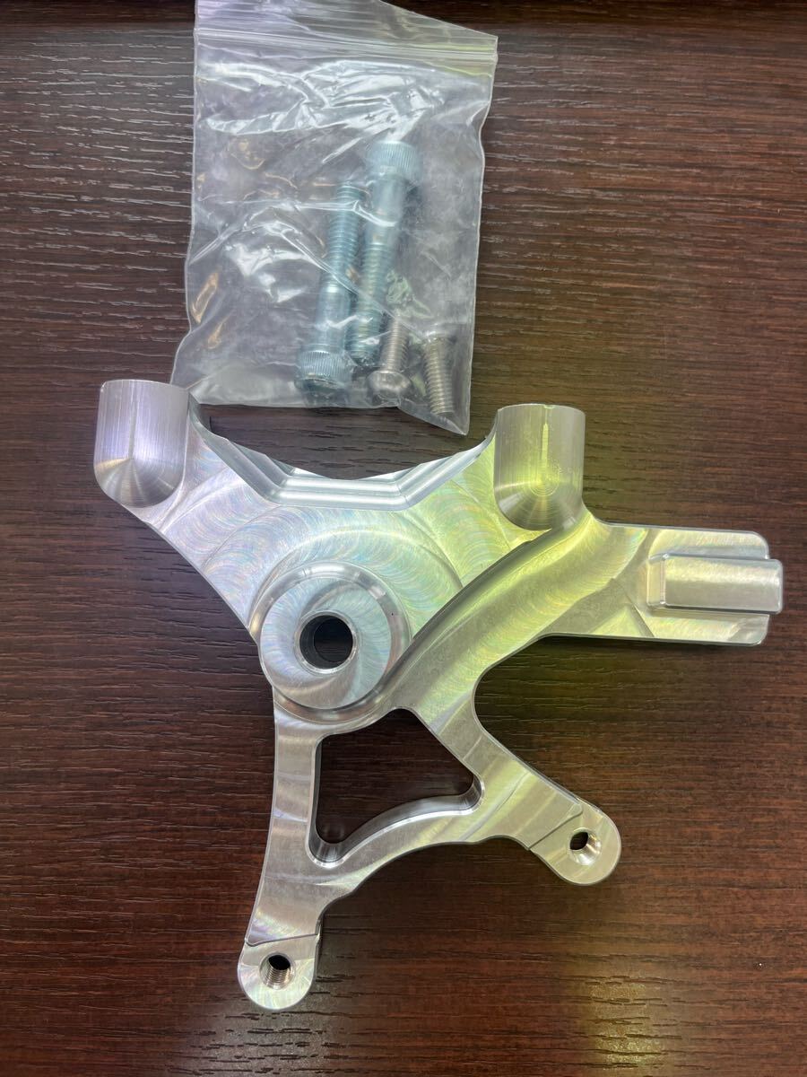 ホンダ グロム125(新品リアキャリパーサポート)少々傷あり 販売終了品拍卖