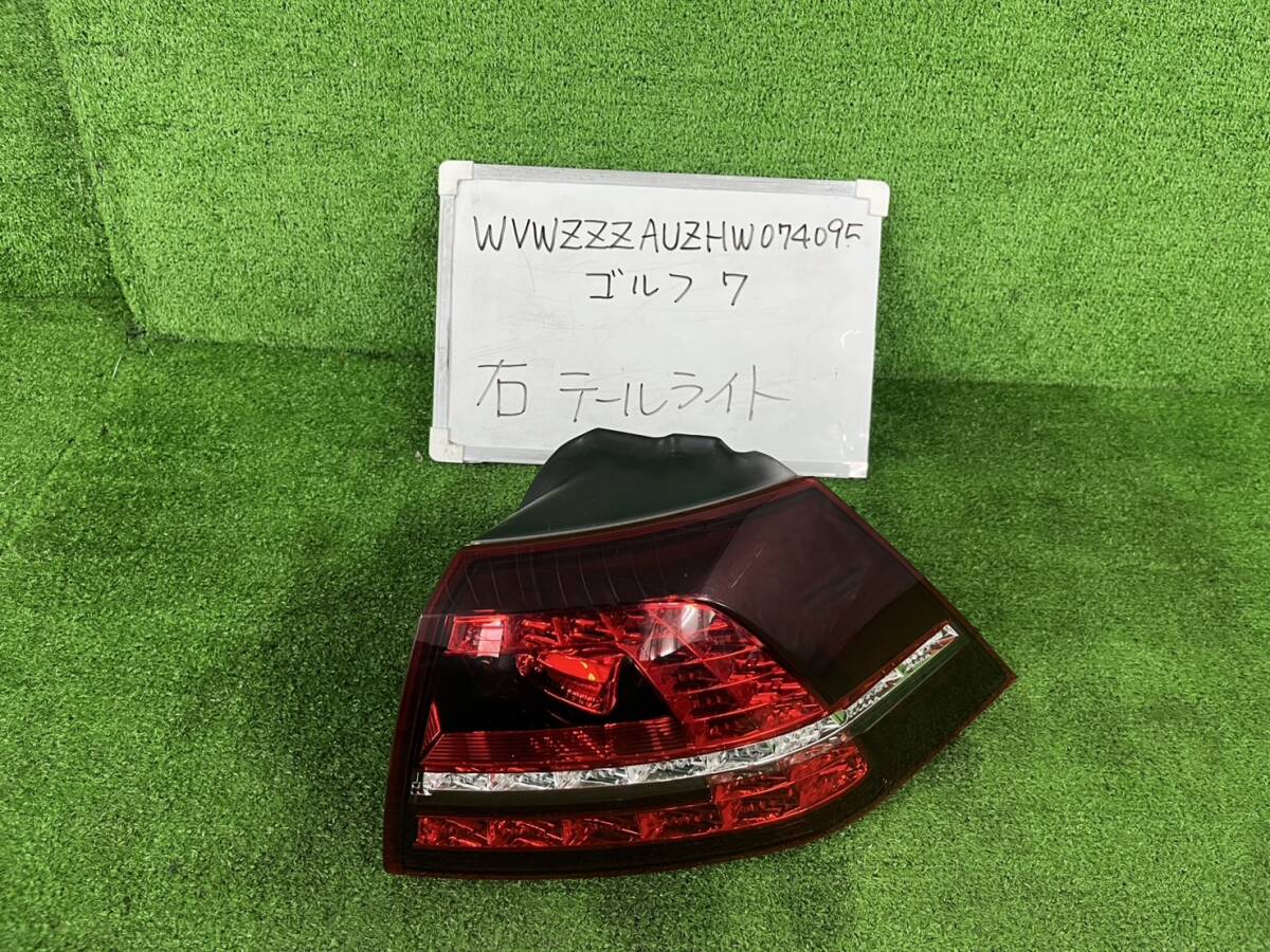 フォルクスワーゲン ゴルフ DBA-AUCPT 右 テールライト WVWZZZAUZHW074095 5G0945208 81230201拍卖