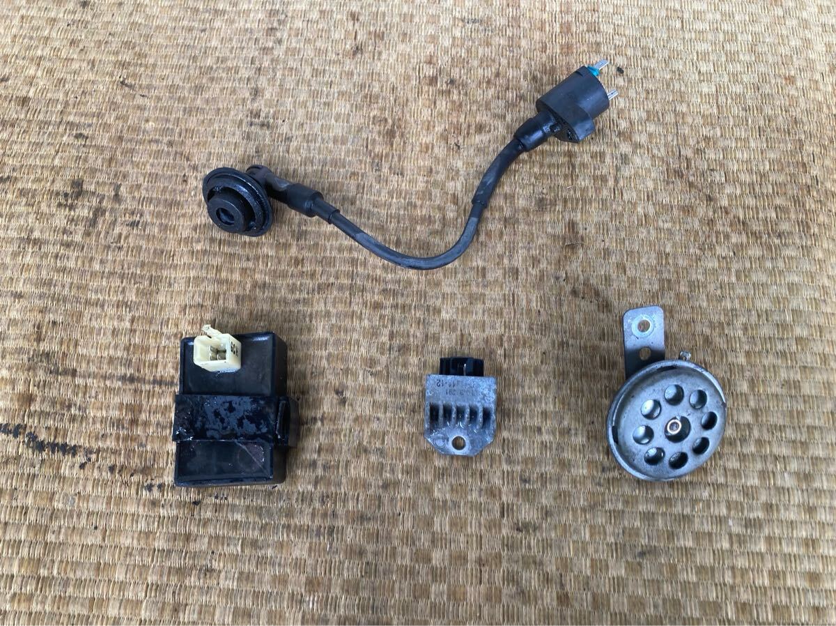 59098■ ホンダ ディオフィット AF27 (431番台〜) CDI 電装系 レギュレーター イグニッションコイル ホーン拍卖