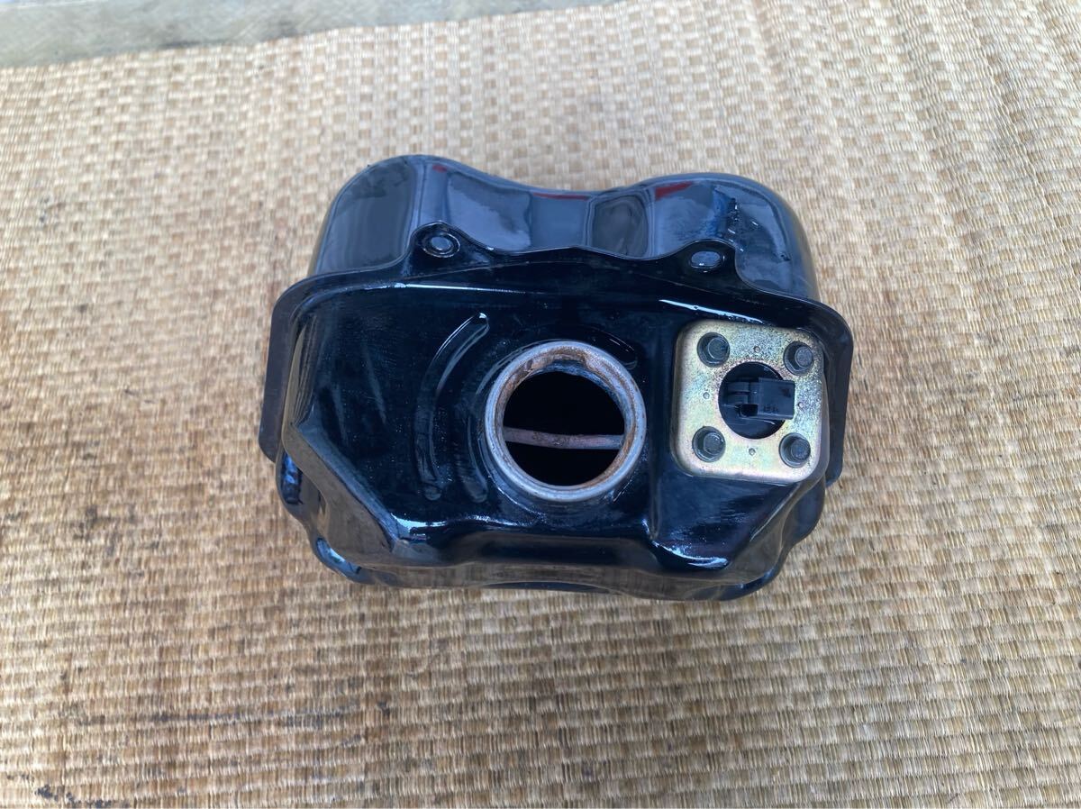 59107.■ ヤマハ ビーノ SA10J (073番台〜) 〈タンク内は綺麗な方〉 ガソリンタンク 燃料タンク拍卖