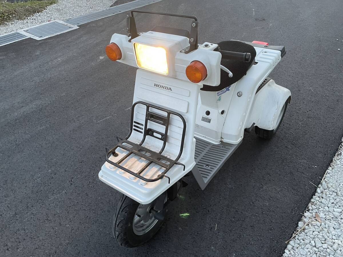 ≪愛知≫ ジャイロX 4スト TD02 (1205番台~) 51番 白色 現状 書付 実働 吹き上がりOK♪ジャイロアップ キャノピー拍卖