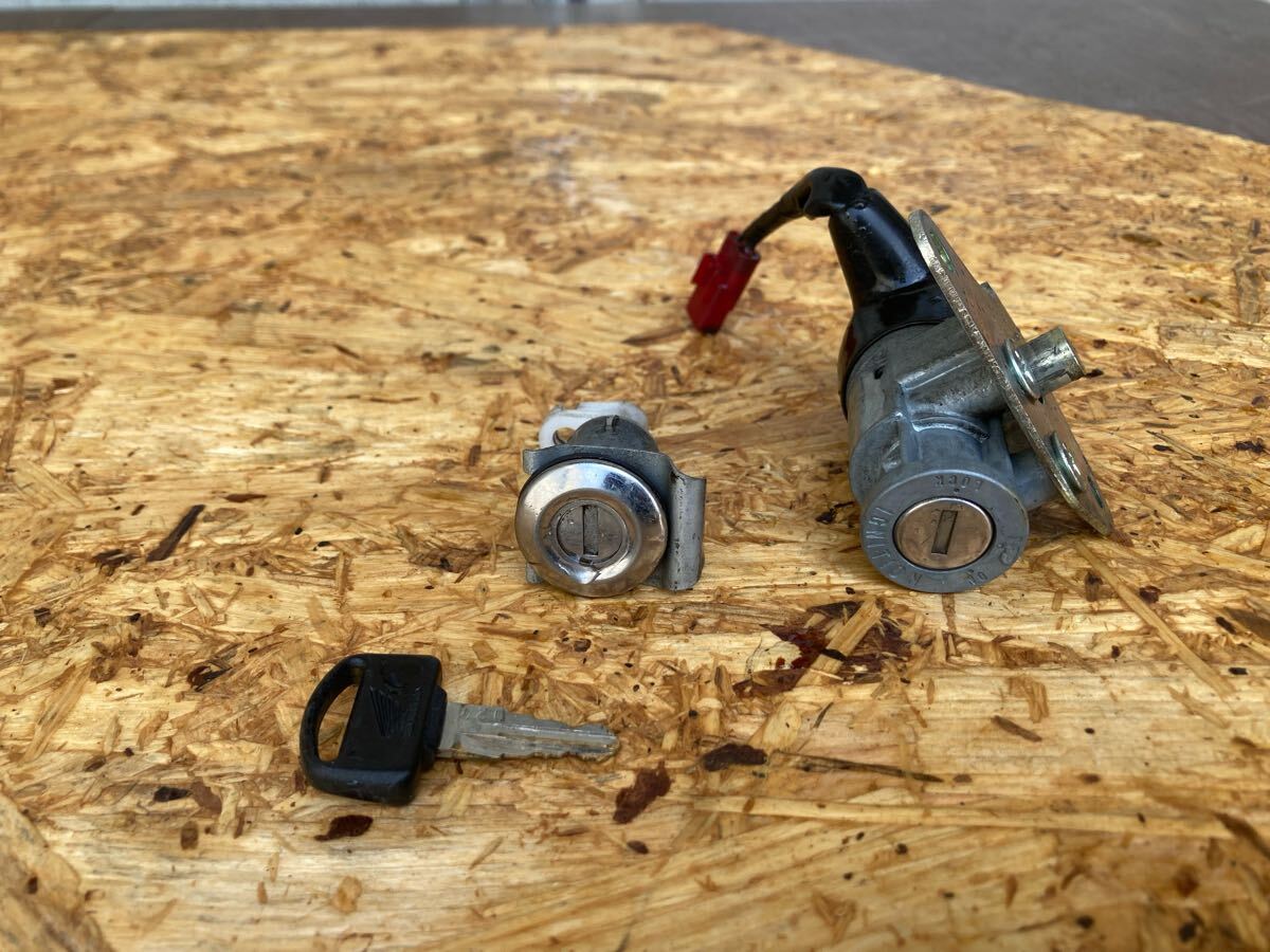 59224■ ホンダ ジャイロX TD02 FI車 (120番台~) キーセット メインキー シートキー 純正キー拍卖