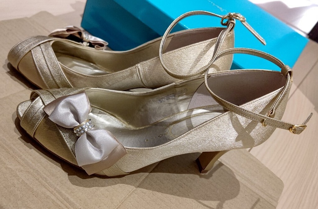 【送料込】ソフィアコレクション リボン付きブライダルオープントゥパンプス S2250【匿名配送】拍卖