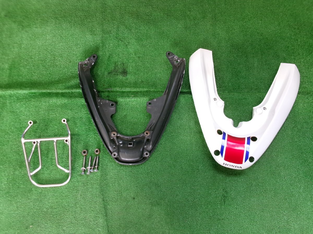 HONDA PCX125 FJ28 2012年式 リアカウル テールカウル キタコ KITACO リアキャリア付き パールホワイト Y7.0536拍卖