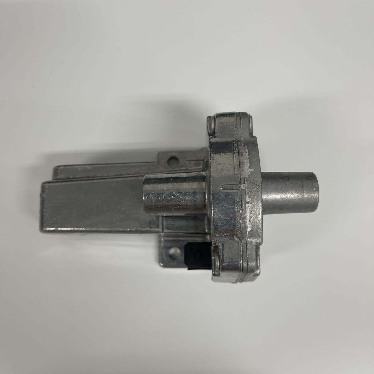 ボッシュ C-5869 取り外し品 BOSCH エアスライドバルブ 0280140218 補助 修理 交換 部品 整備 カー用品拍卖