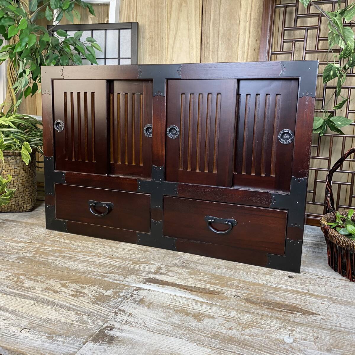 送料無料☆民芸家具☆和タンス引戸付水屋箪笥L☆小物収納箪笥、小物収納、木製水屋箪笥、多引き出し、スライド扉、和室、チェスト、飾台拍卖