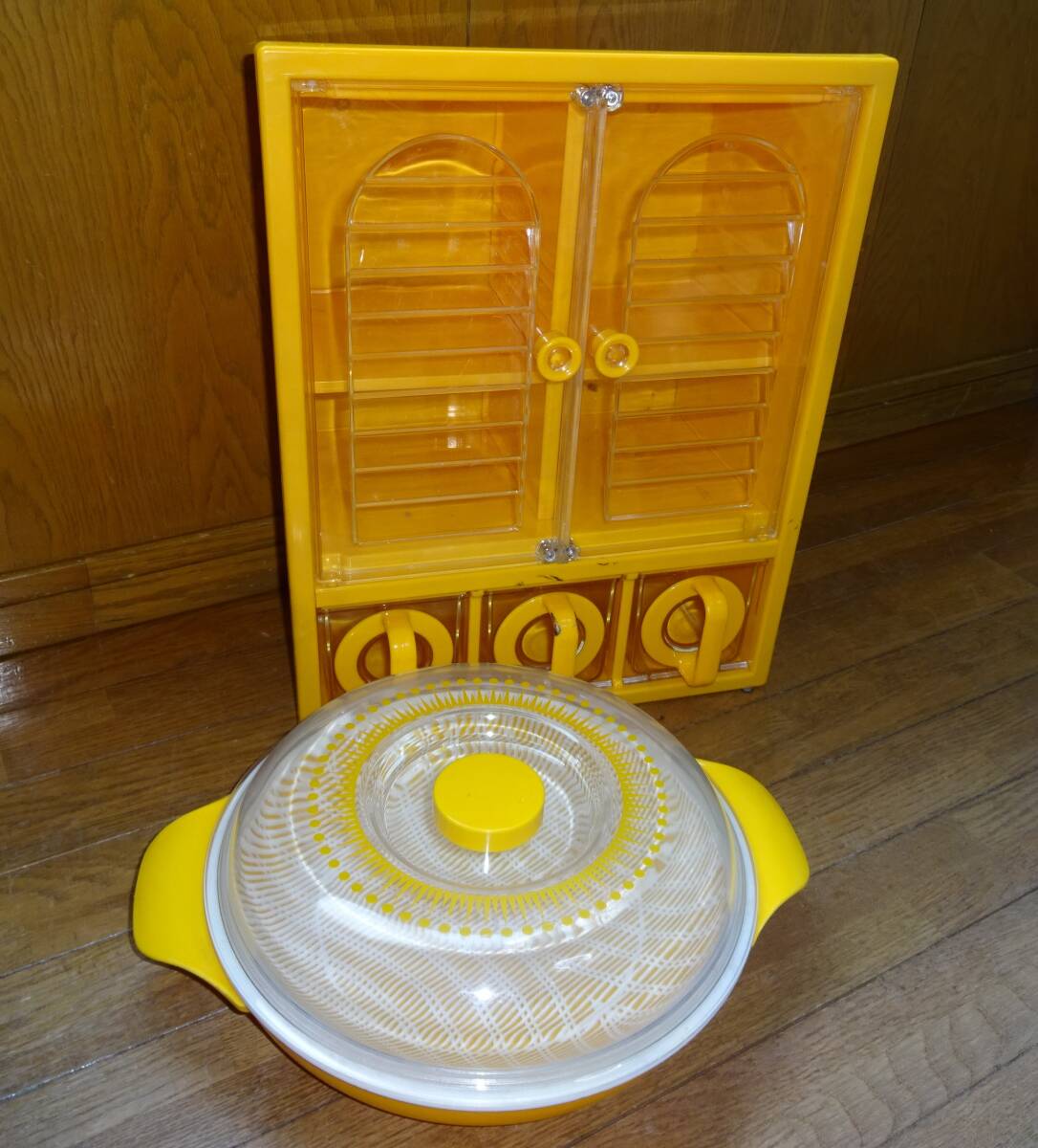 レトロポップ調味料ラック+蓋付き水切り水切りボウル 蓋付き笊 黄色い調味料ラック 昭和レトロ (株)ヨシカワ拍卖