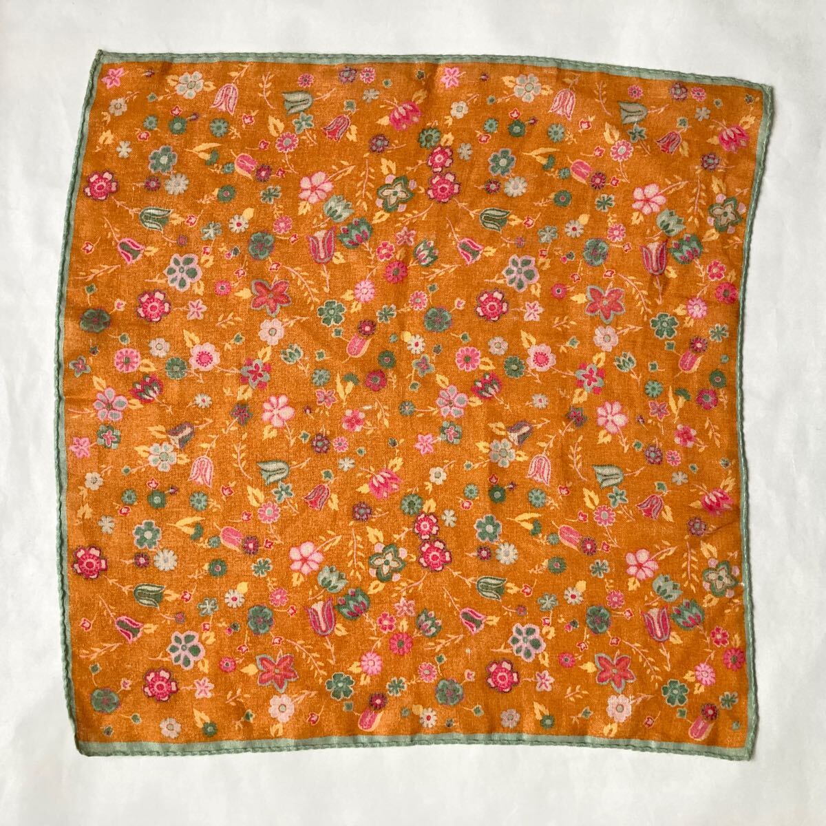 ★BREUER ブリューワー リネン オレンジ フラワー ポケットチーフ イタリア製 ハンカチ スカーフ 麻 MADE IN ITALY拍卖