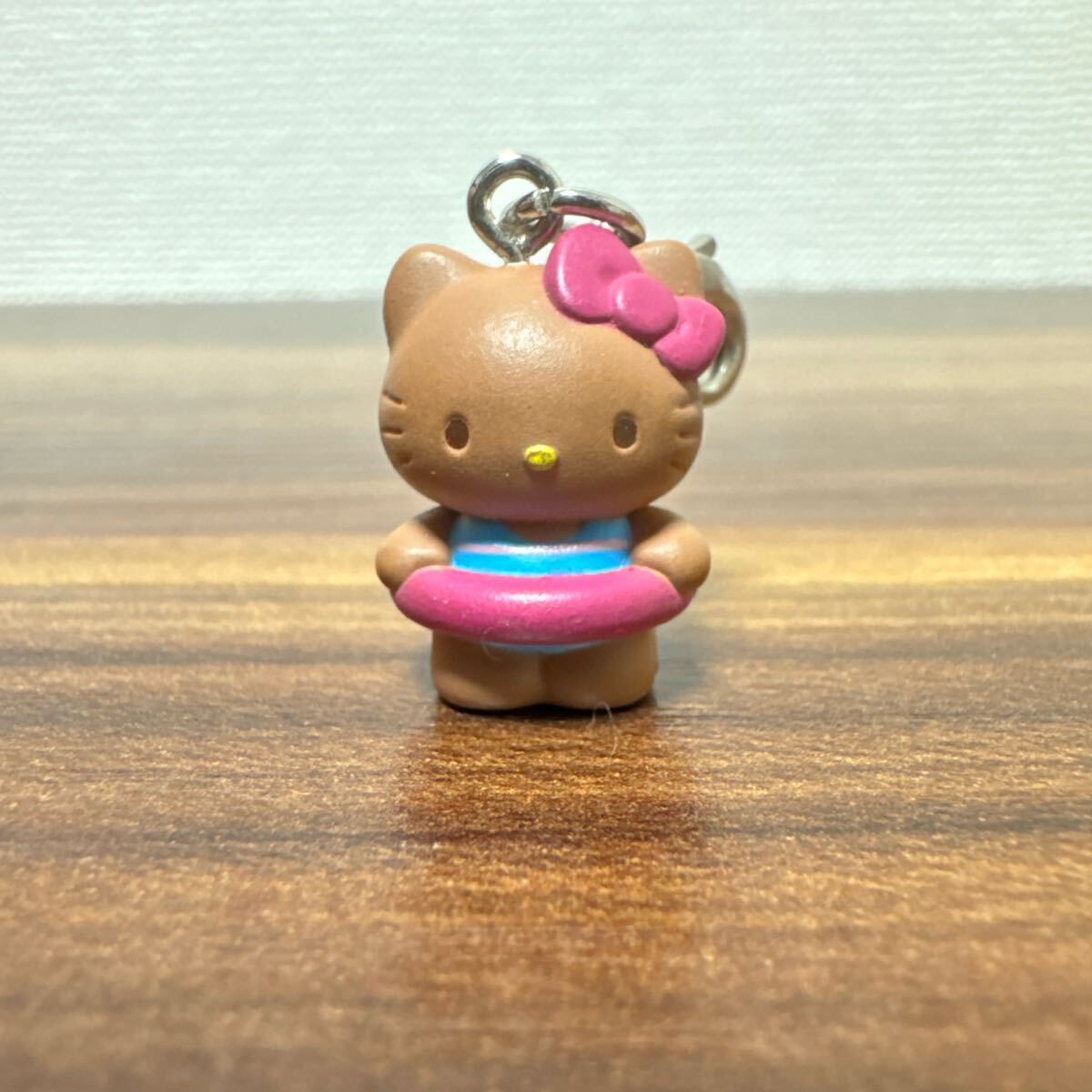 キティ 海が好き ファスナーキーホルダー 2001 日焼けハローキティ 水着拍卖