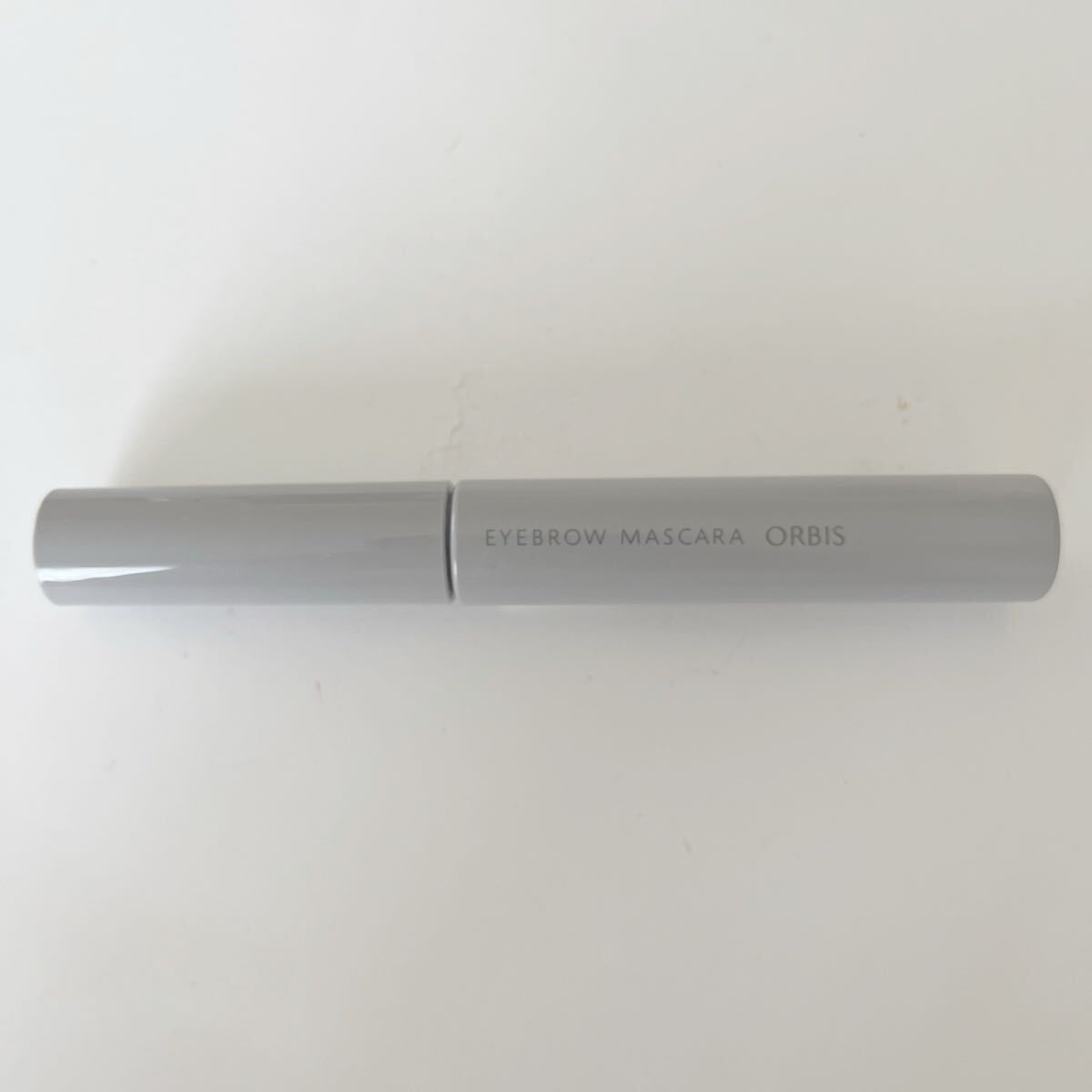 オルビス / アイブローマスカラ アッシュグレー:自眉の黒さを抑えて、さりげなく垢抜け眉になれるアッシュグレー 定価1100円拍卖