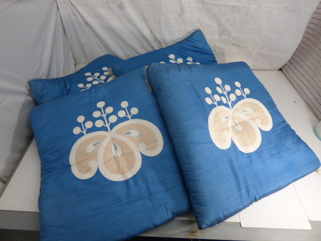 ま704.座布団 4枚 たっぷり厚み 座敷 和室 法要 60×61cm拍卖