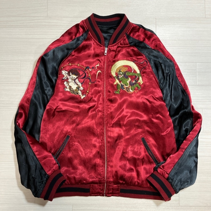 satori/さとり/風神雷神柄/リバーシブルサテンスーベニアジャケット/総刺繍/ブラック×レッド/Lサイズ/和柄刺繍/スカジャン拍卖
