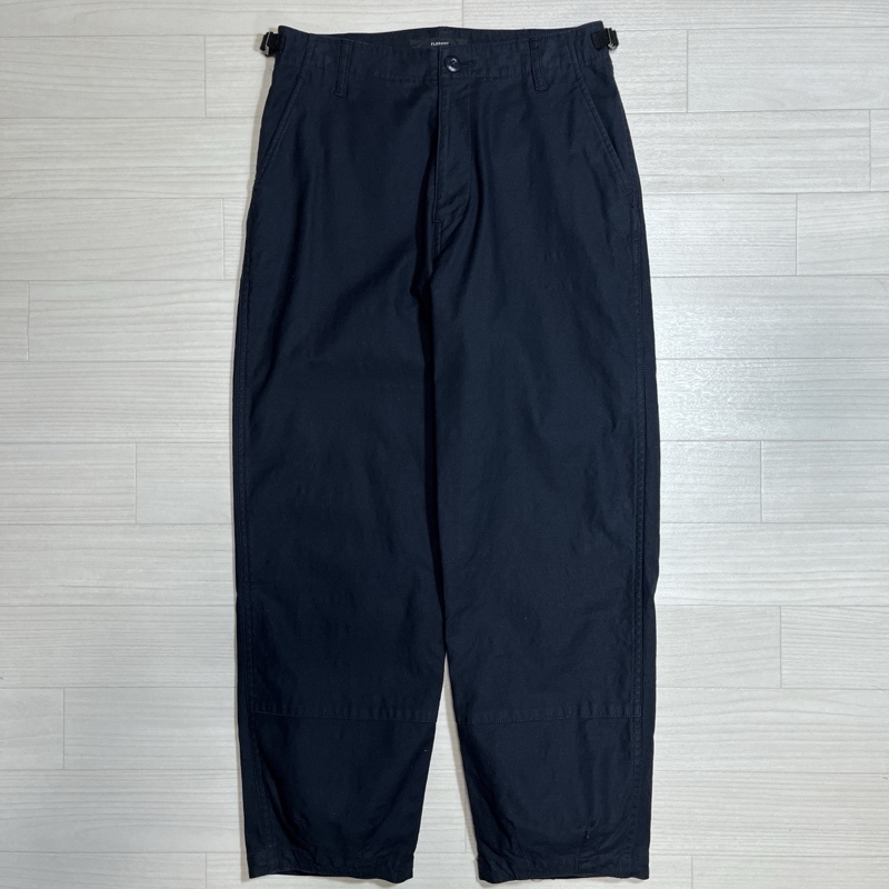 FLORENT/フローレント/バックサテン/テーパードファティーグパンツ/裾ダーツ入り/立体シルエット/サイドアジャスター/ダークネイビー拍卖