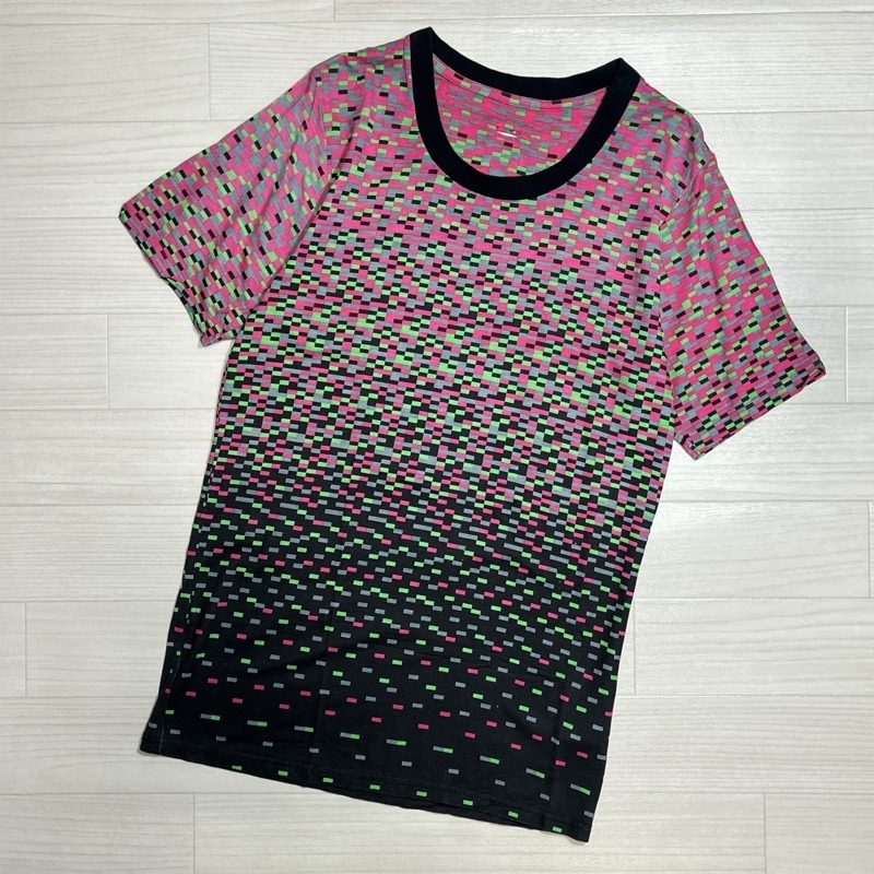 film project by makin jan ma/マーキンヤンマ/デジタルモザイクグラデーションプリント S/S Tee/半袖Tシャツ/マルチカラー/クルーネック拍卖