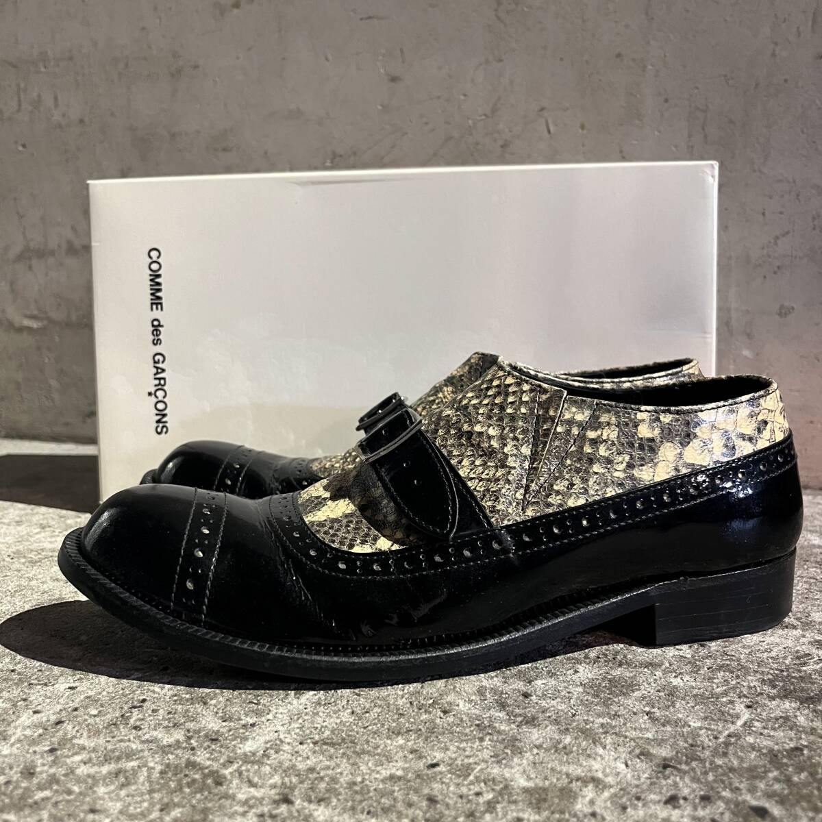 COMME des GARCONS パイソン切替エナメルシューズ ワンストラップ コムデギャルソン 23.5cm拍卖
