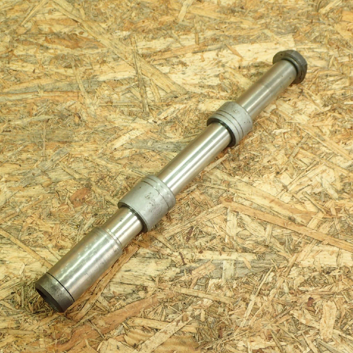 【送料SSサイズ】HONDA NC42-1201*** CB400SB フロントアクスルシャフト 検.( ボルドール Revo 20255 13 青10拍卖