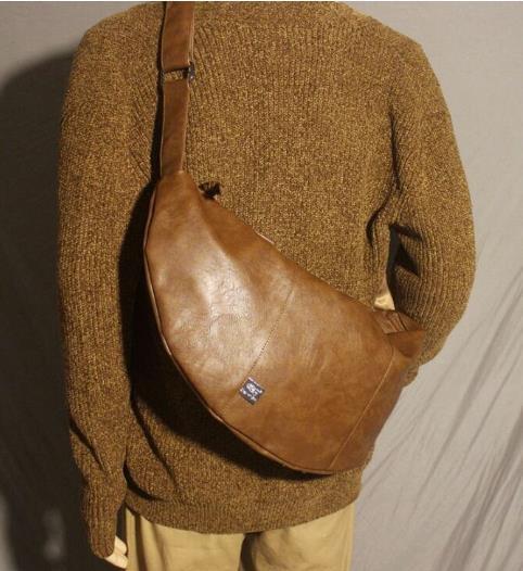 大容量 PUレザー ショルダーバッグ 斜め掛け メッセンジャーバッグ 通勤&ビジネス 肩掛けバッグ シンプルおしゃれデザイン拍卖