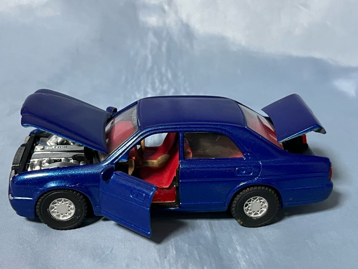 ダイアペット製  ニッサン グロリア  全長 約12㎝拍卖