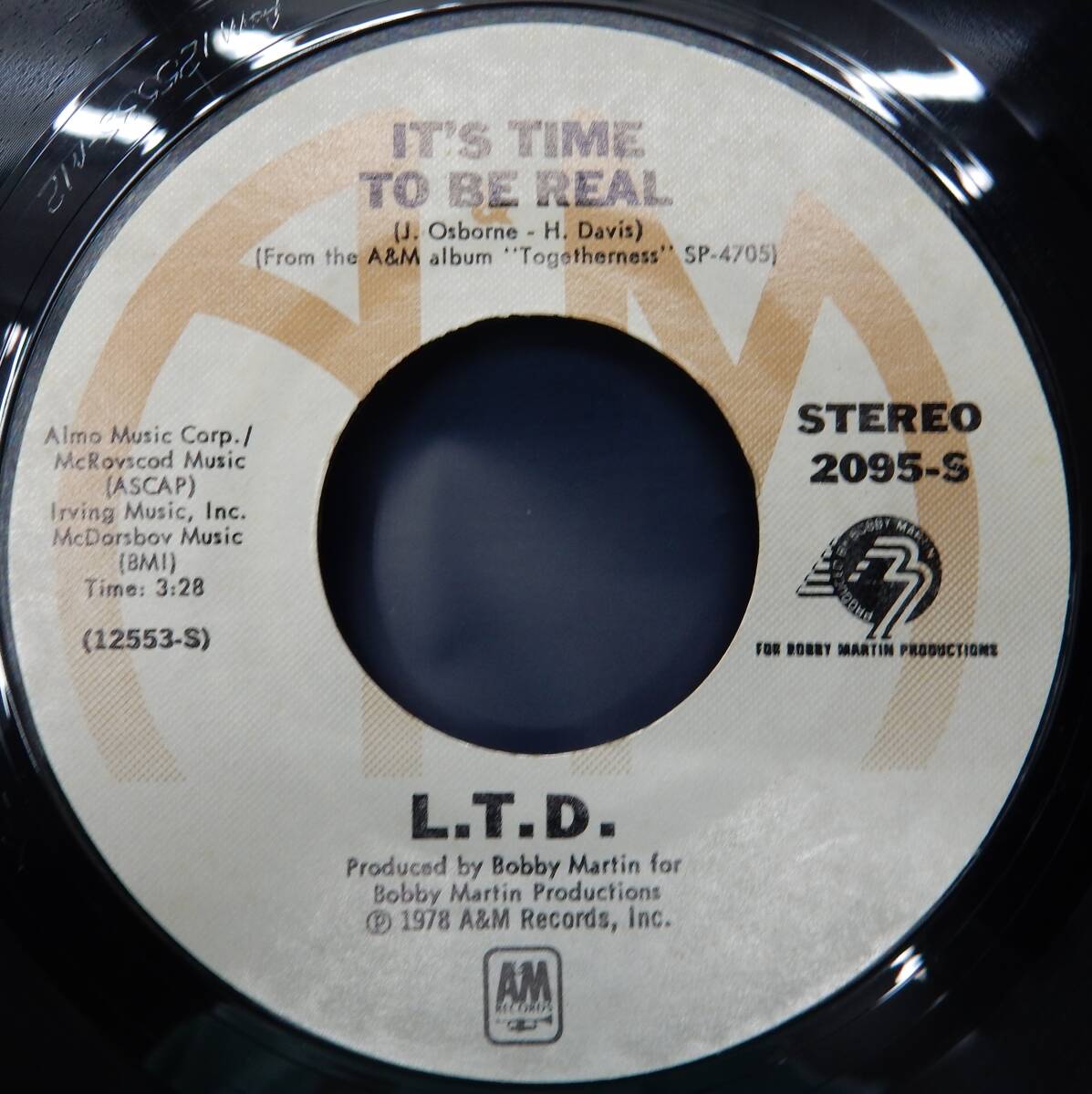 EP) L.T.D. WE BOTH DESERVE EACH OTHER'S LOVE拍卖