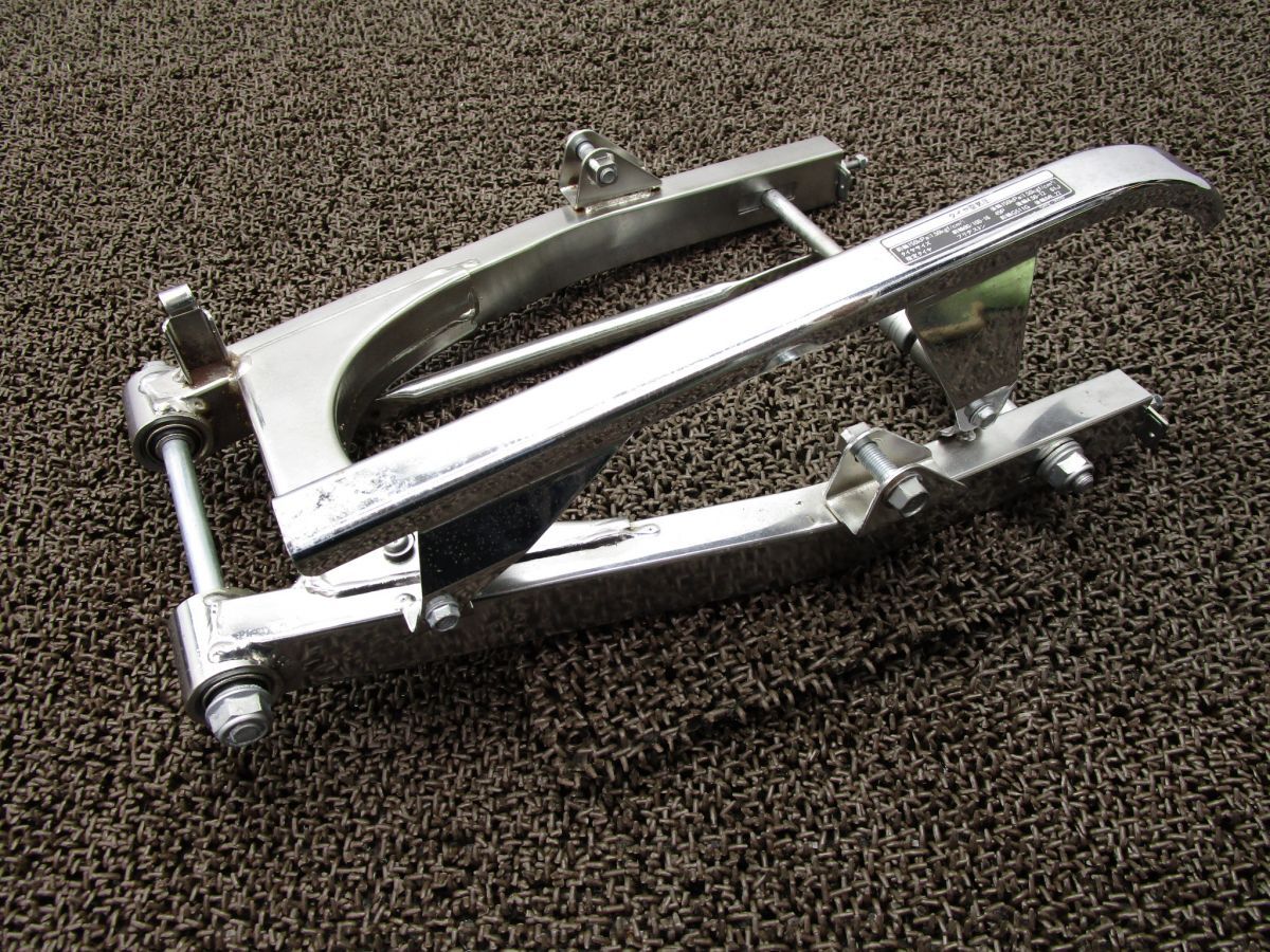 マグナ50 スイングアーム チェーンカバー □A287 メッキ!リアアクスルシャフト AC13 ホンダ 【 AC09E 】 MAGNA キャブ車 12V拍卖