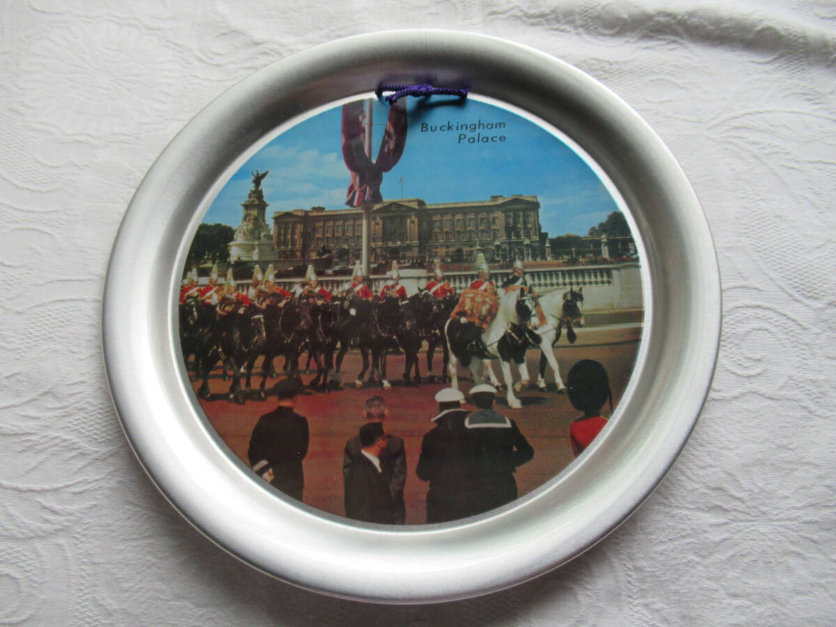 飾り トレイ バッキンガム宮殿 直径29cm アルミ製 海外のお土産拍卖