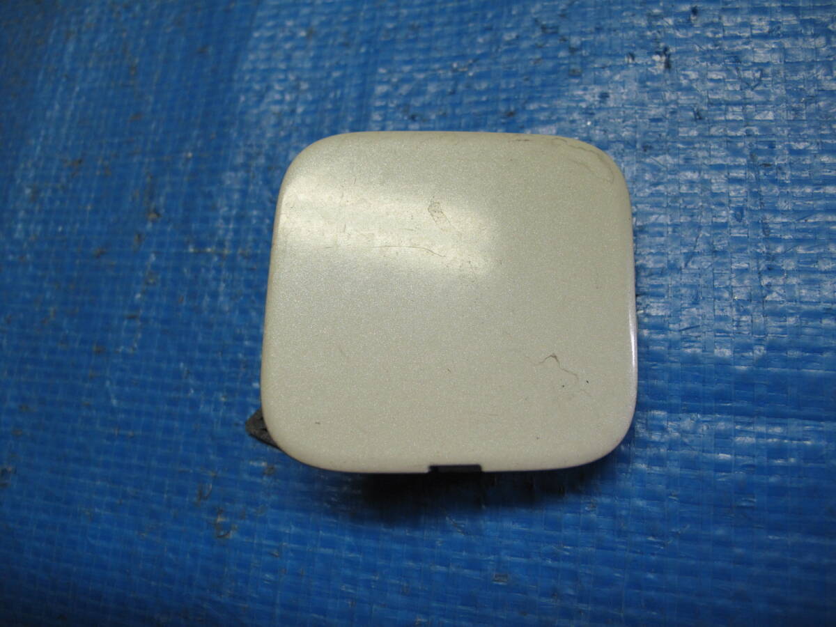 G NISSAN 純正 E11 ノート NOTE 前期 フロントバンパー 牽引フックカバー ホールカバー 622A0-1U640拍卖