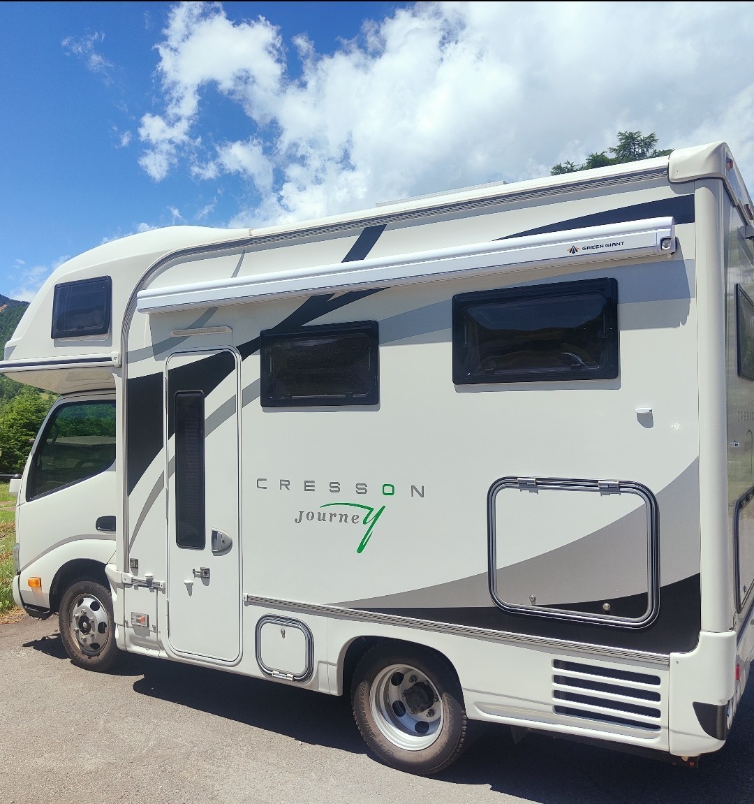 LIONZ CAMP【12V 電動式】キャンピングカー サイドオーニング 長さ3m 白 強化アルミ 防風対策 電動・手動2way拍卖