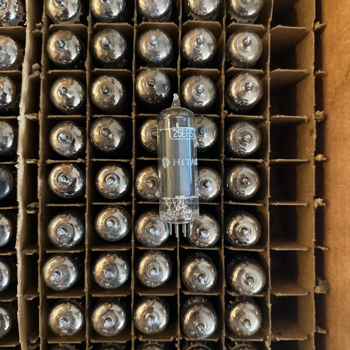 1pc NOS 真空管 バルク 未チェック 格安 放出 25EH5 Hitachi 出力 パワー 管 // 6AQ5 6F6 6V6 似拍卖