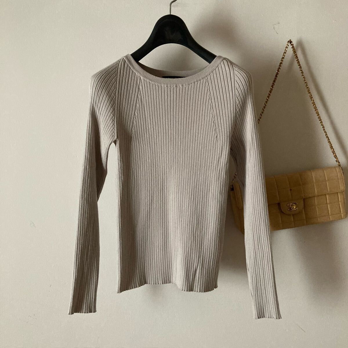 アンタイトル*ハイゲージ さらさらレーヨン クルーネックジャージーリブニット*ラベンダーグレー拍卖