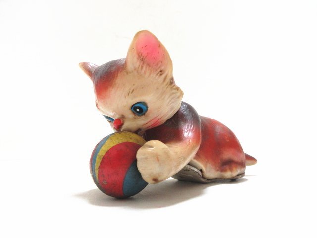 イ792◇ 万盛玩具 ソフビ&ブリキ フリクション 玉遊びをする猫 全長18.5cm / HAJI ネコ 人形 昭和レトロ 当時物 / 現状渡し拍卖