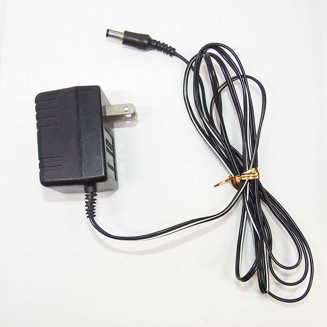 M0561 AC電源アダプター AD-8705拍卖