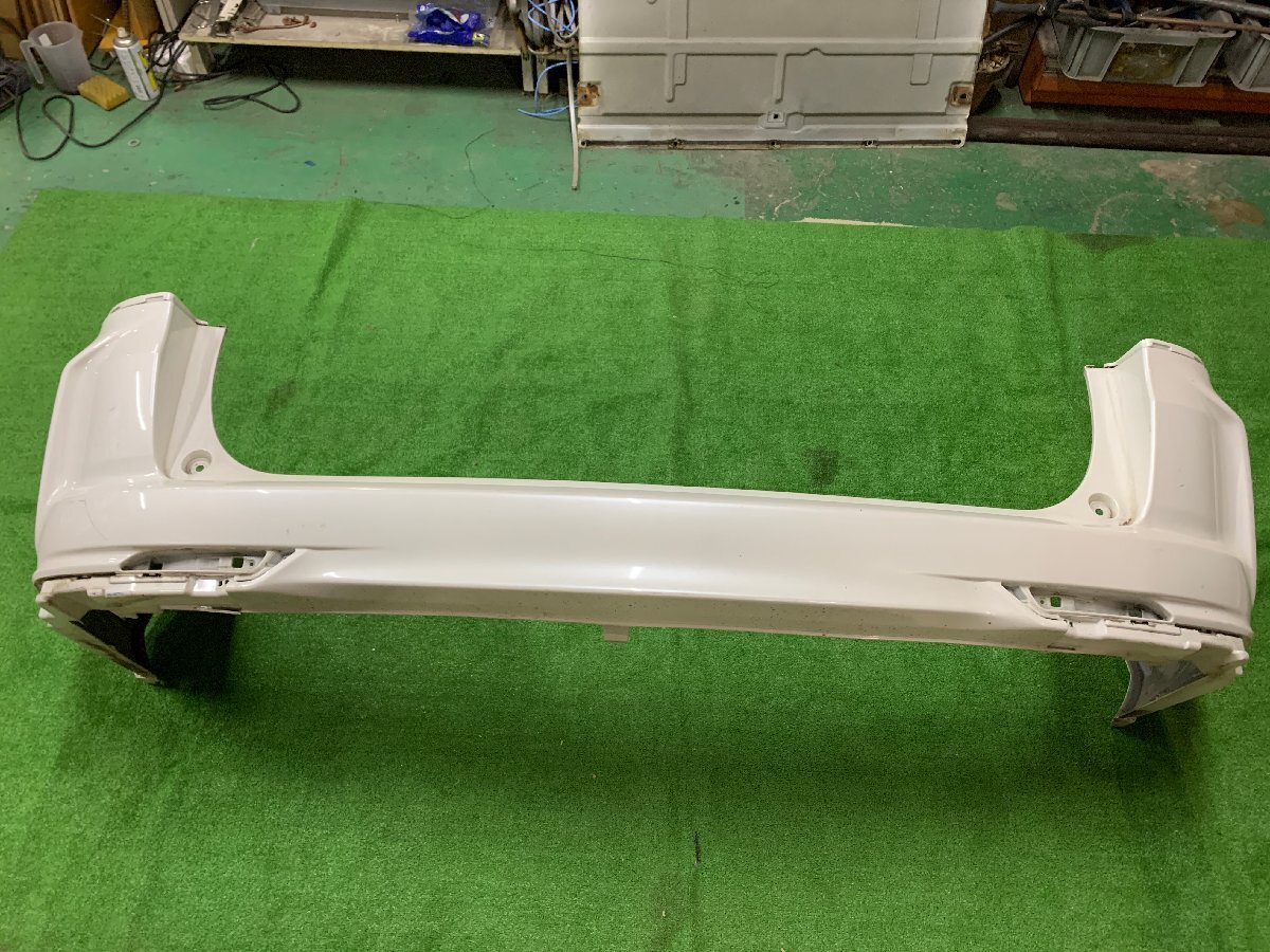 HONDA ホンダ 純正 オデッセイ ハイブリッド RC1 RC2 RC4 リアバンパー リア リヤ バンパー ホワイト 傷あり 71501-T6A-0000 修復等に拍卖