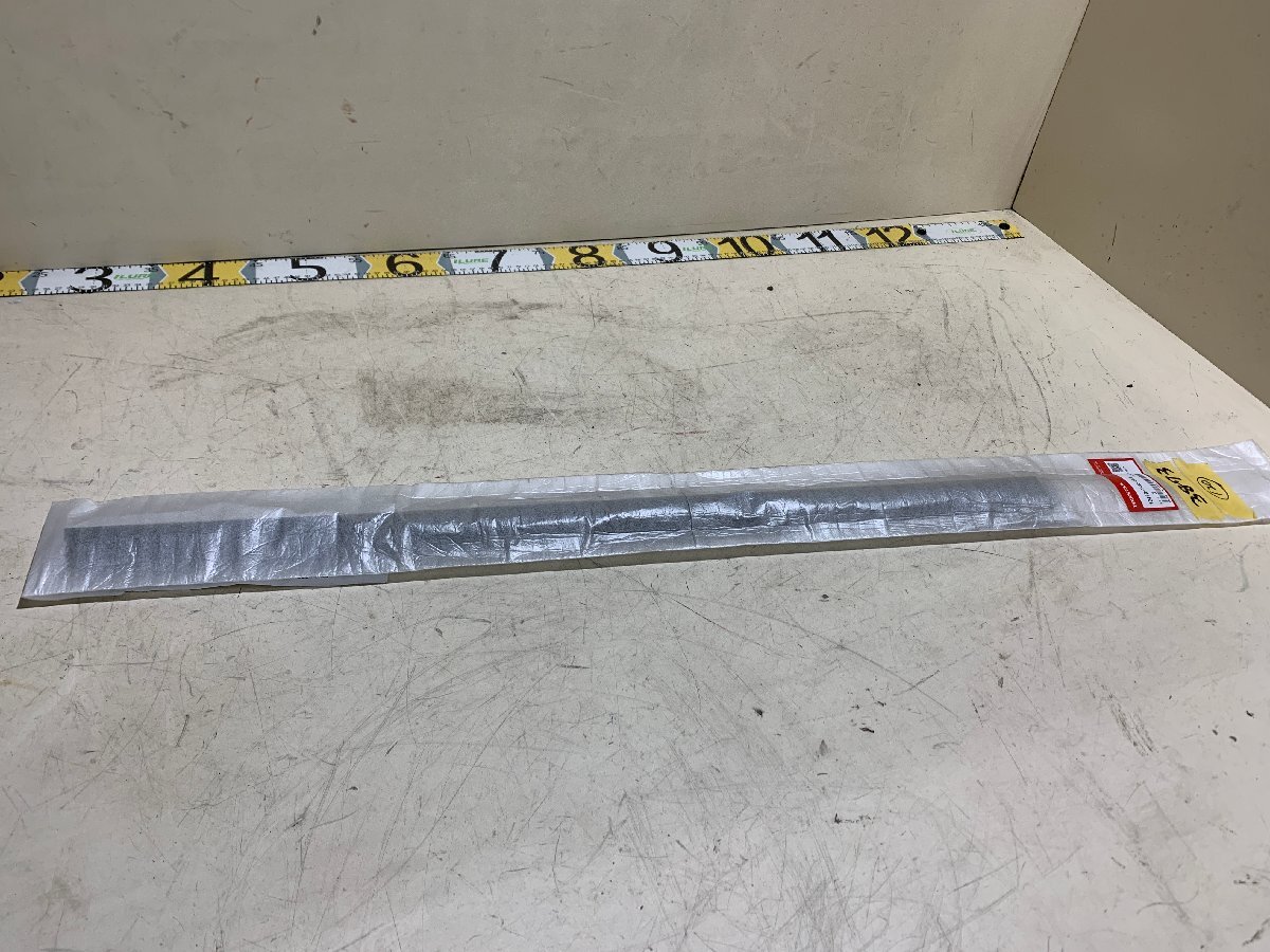 HONDA ホンダ 純正 N-ONE NONE Nワン エヌワン フロントドアベルトモール フロント ドアベルト モール 72450-T4G-003 純正パーツ拍卖