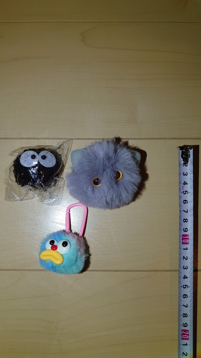 フワフワ マスコット キーホルダー 3個セット まっくろボンボンや猫柄 未使用 送料無料拍卖