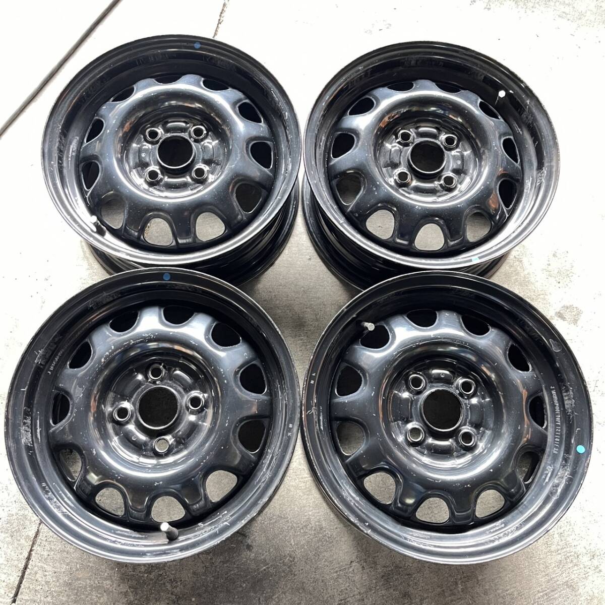 中古 アルミホイール 14×5 1/2JJ DOT TOPY 12 タイヤ カー用品 4本セット拍卖
