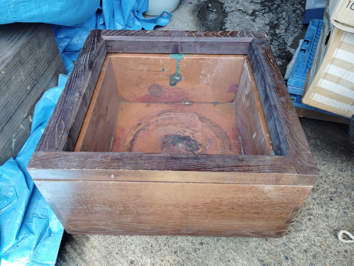 茶道具 角火鉢 古民具 火鉢 レトロ アンティーク 木製 古い 39.5×39.5×高さ20センチ拍卖