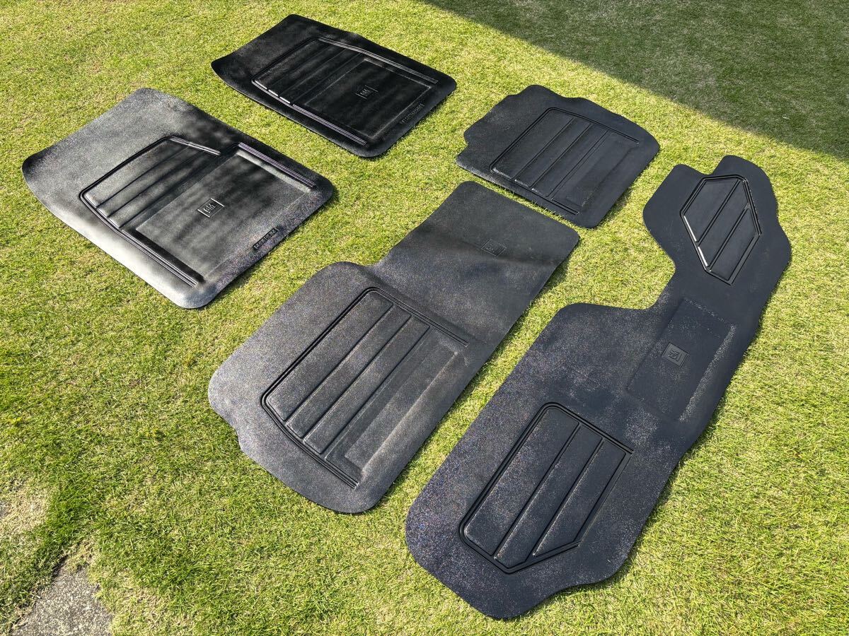 ★送料無料 シボレー サバーバン 1992ー1999年 GM純正 フロアマット タホ C1500 GMC ユーコン デイトナ バセット レカラ ボイド バドニック拍卖