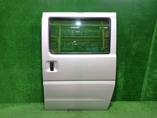 ミニキャブ LE-U61V 左リアドア アサヒ M213 MR465551拍卖