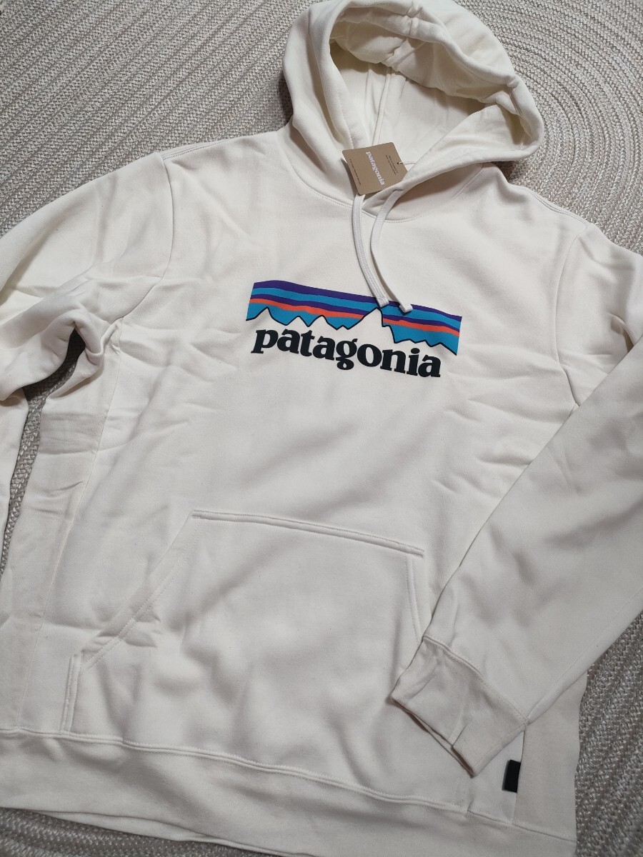 新品 patagonia パタゴニア P-6 ロゴ スウェットパーカー L ホワイト 白 裏起毛 メンズ フーディー拍卖