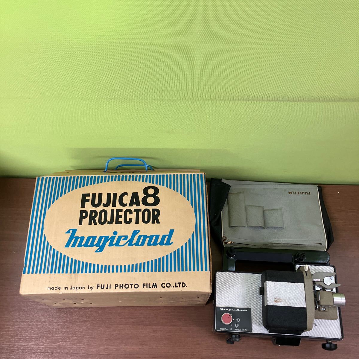 1円スタート FUJICA 8 PROJECTOR プロジェクター 富士フィルム 箱付 K4781拍卖
