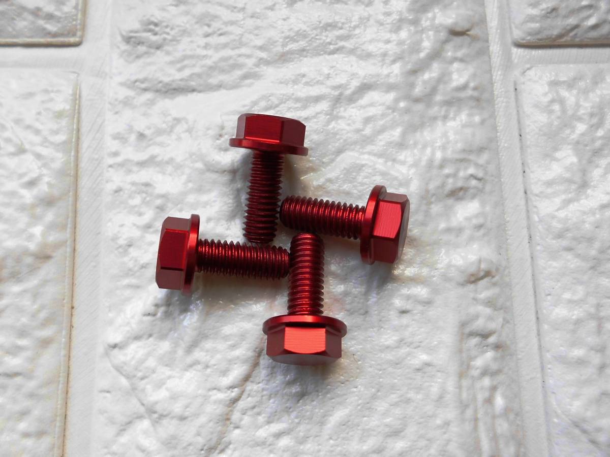 【新発売】アルミ製 六角ボルト M6 × 4本 レッド 赤色 15mm ナット ネジ ナンバープレートネジ インテリア 装飾 車 バイク 新品拍卖