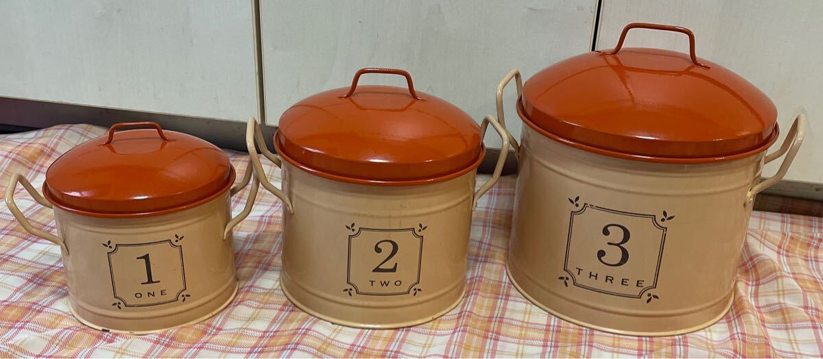 キャニスター缶 取手付き 蓋 缶 3個セット 大中小 保存容器 収納 インテリア拍卖