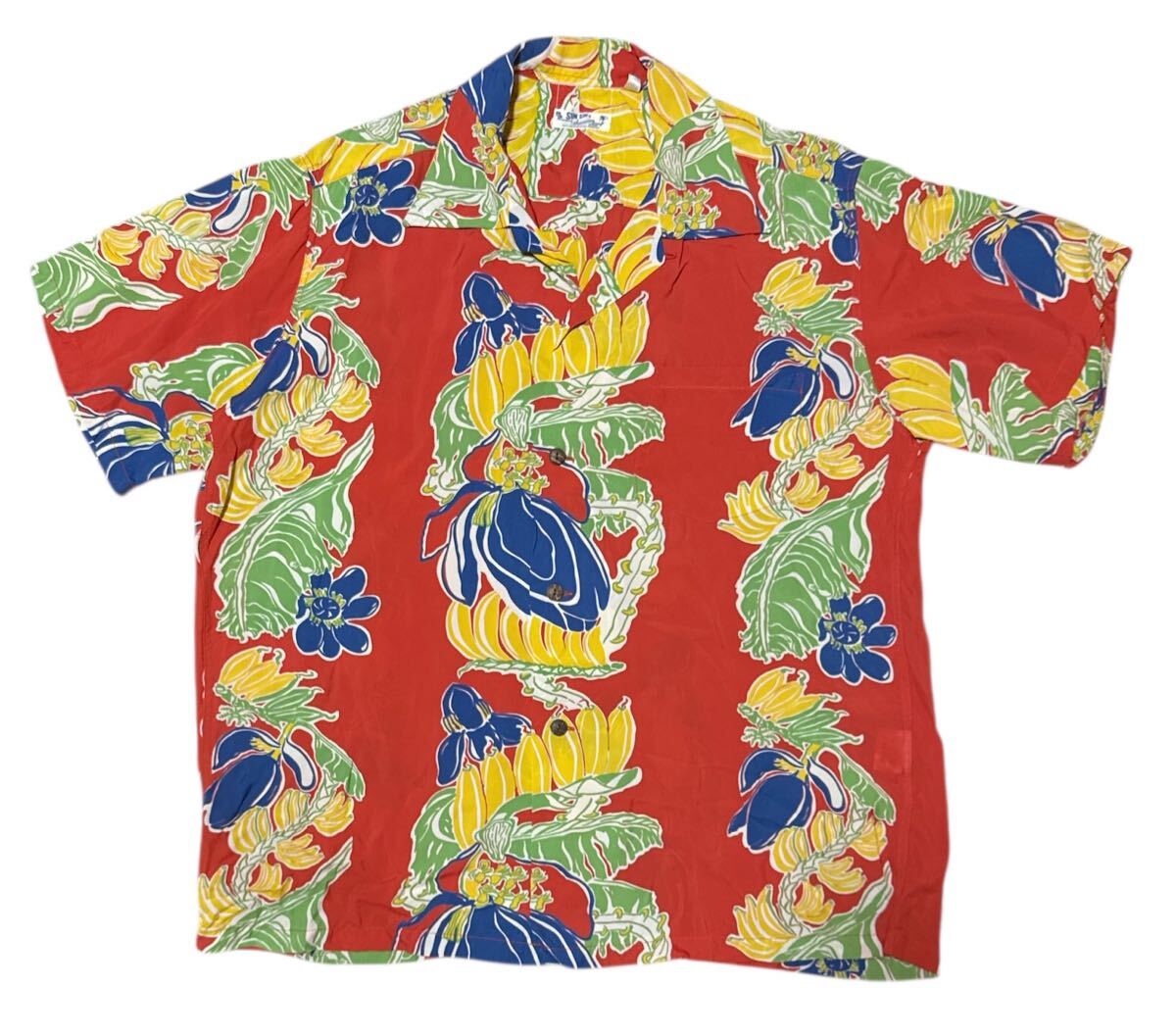 送料無料 大きいサイズ ○ 東洋 SUN SURF サンサーフ ○ SS35318 BANANA BORDER バナナボーダー柄 レーヨン アロハ シャツ レッド系 XL拍卖