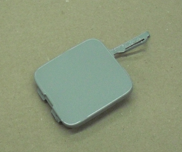 中古 ダイハツ 純正 フロント バンパー ホールカバー フックカバー 牽引 パネル 52128-B2330 薄緑 TOCOT LA550 送料180 管理2690拍卖